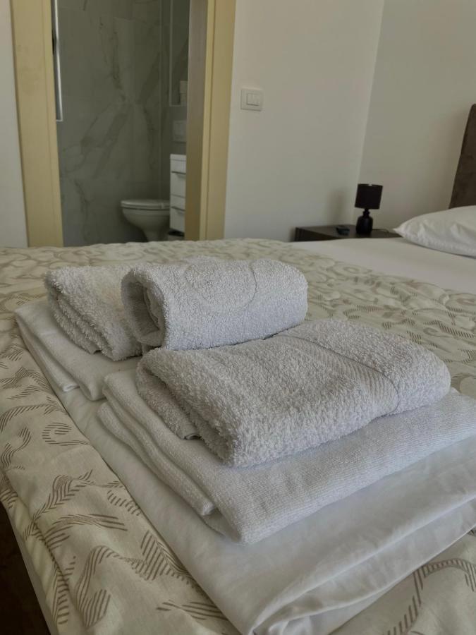 Hotel Kaligrosh Sutomore Eksteriør billede